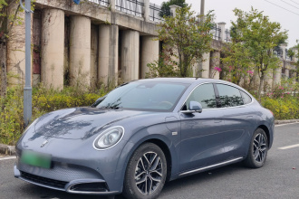 欧拉闪电猫 2022款 555km 尊贵版