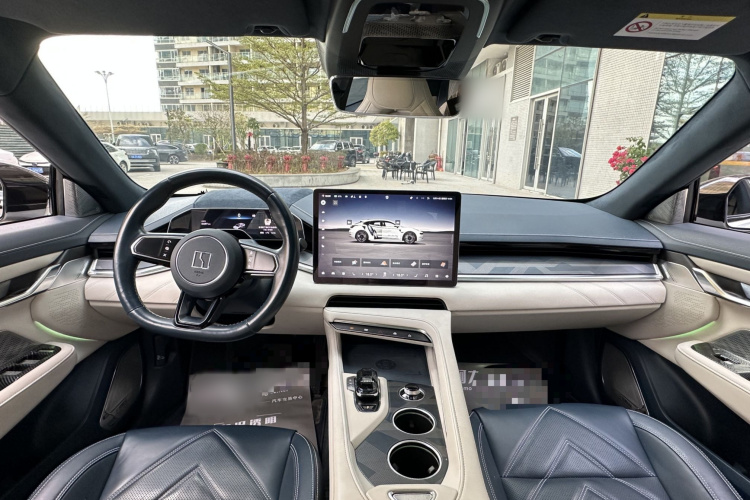 极氪001 2022款 长续航双电机 WE版局部细节9004