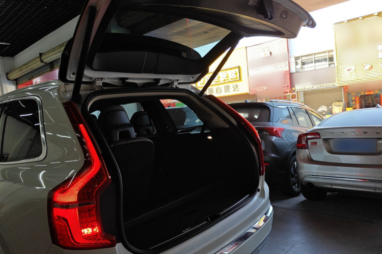 沃尔沃XC90 2020款 改款 T6 智逸豪华版 7座局部细节23