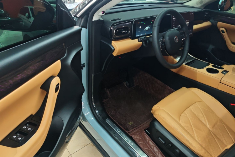 零跑汽车 零跑C11 2024款 增程 300尊享版中控内饰20