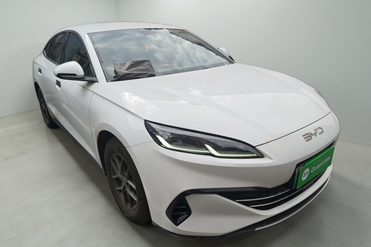 比亚迪 海豹06新能源 2024款 DM-i 80KM尊贵型车身外观3