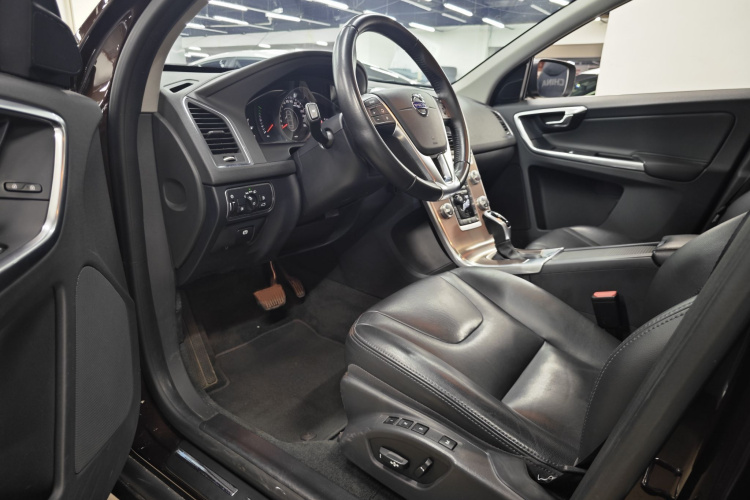 沃尔沃XC60 2017款 T5 AWD 智进升级版中控内饰7006