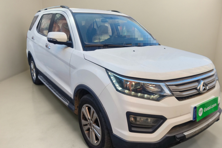 长安欧尚CX70 2016款 1.6L 手动豪华型车身外观3