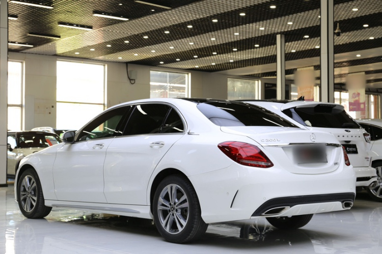 奔驰C级 2018款 C 200 L 运动版车身外观6001