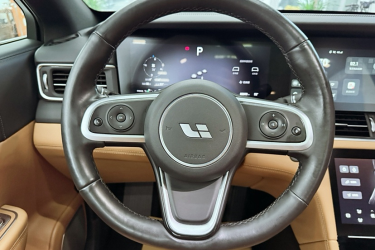 理想汽车 理想ONE 2020款 增程6座版中控内饰7009