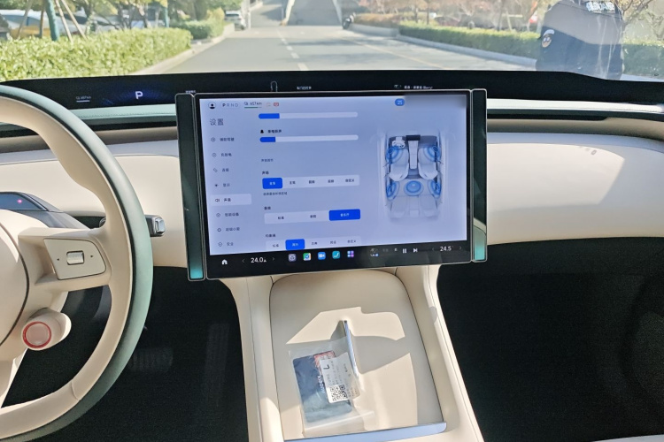 小米汽车 小米YU7 2025款 超长续航后驱版局部细节16