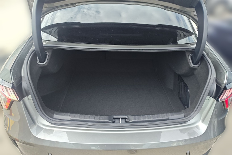 领克03 2022款 2.0TD DCT劲Pro中控内饰23