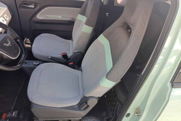 五菱汽车 宏光MINIEV 2021款 马卡龙时尚款 磷酸铁锂中控内饰19