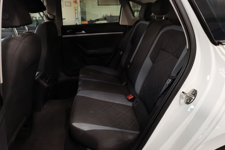 大众 朗逸 2023款 1.5L 自动得逸版中控内饰7004