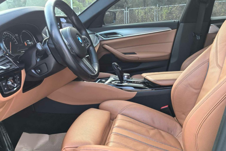 宝马5系(进口) 2018款 525i M运动套装中控内饰7003