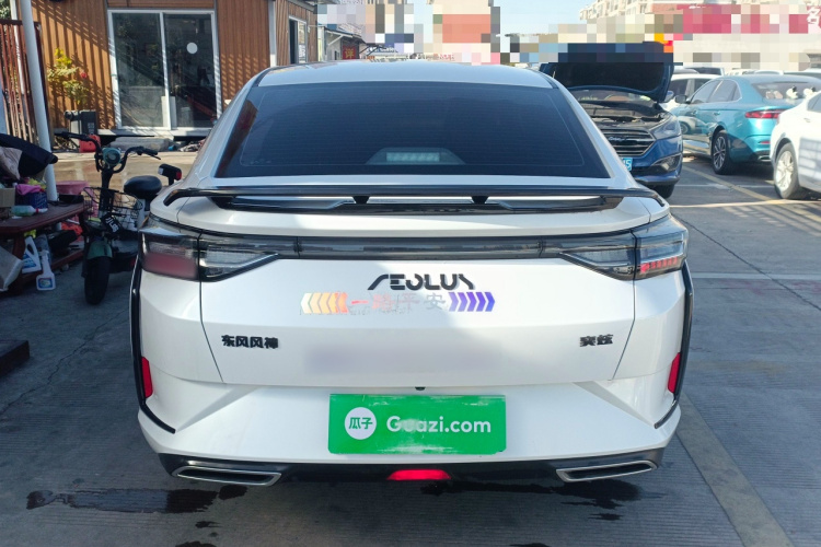 东风风神 奕炫 2024款 1.5L 自动劲速版车身外观6