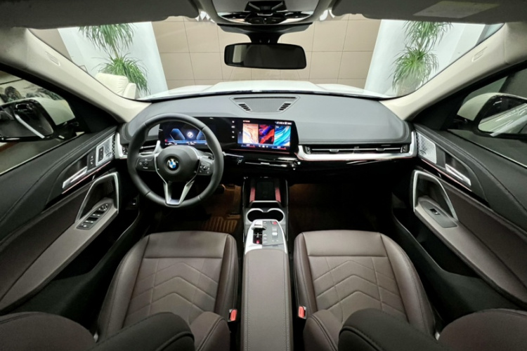 宝马X1 2024款 sDrive25Li X设计套装中控内饰7004