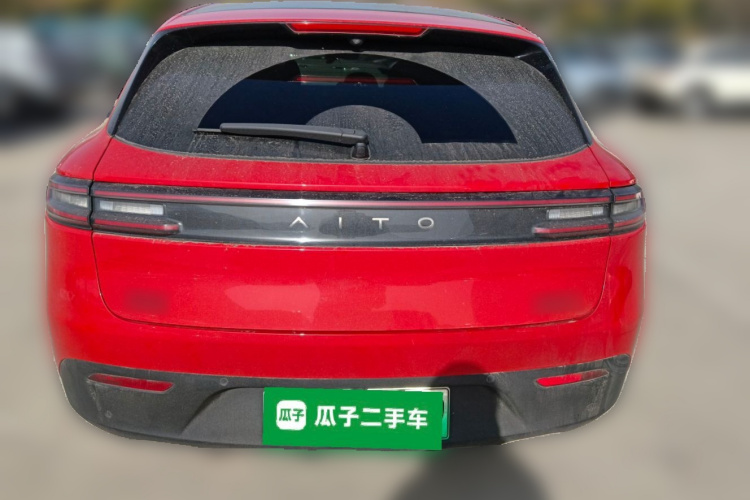 鸿蒙智行 问界M5 2024款 增程 Max RS 四驱高阶智驾版车身外观6