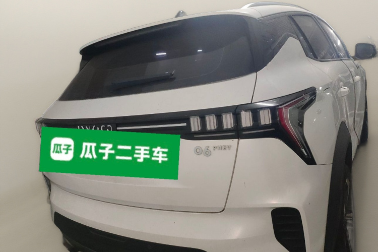 领克06 EM-P 2022款 PHEV 84KM续航版 Pro车身外观6