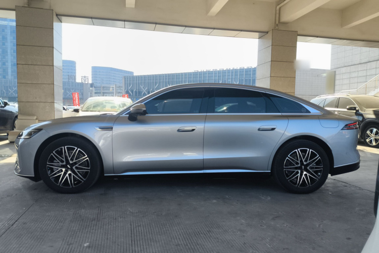 奇瑞风云 风云A9L 2025款 260超长续航尊贵版车身外观4