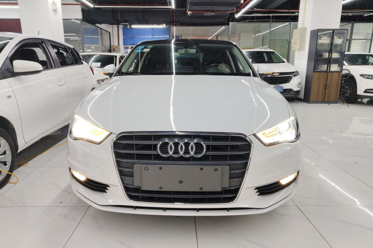 奥迪A3 2015款 Limousine 35 TFSI 百万纪念舒享型车身外观6001