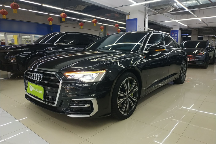 奥迪A6L 2023款 改款 55 TFSI quattro 尊享动感型车身外观1