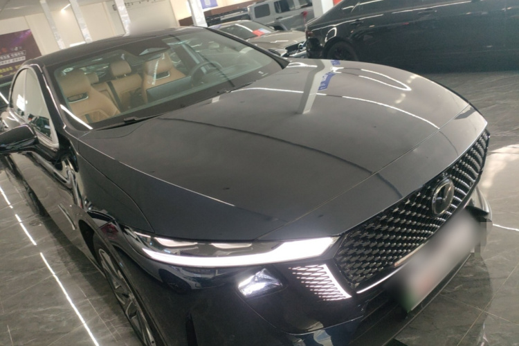 马自达EZ-6 2025款 增程200智尊运动版车身外观3