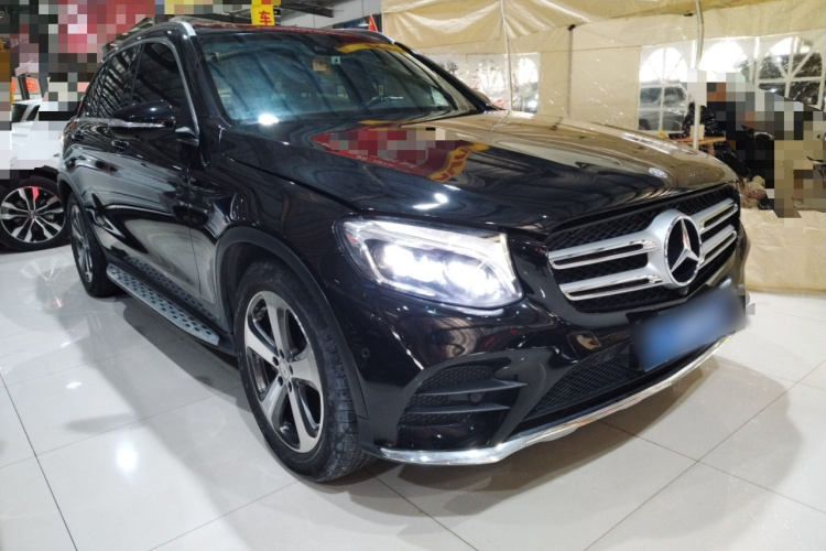 奔驰GLC 2017款 GLC 300 4MATIC 动感型车身外观3