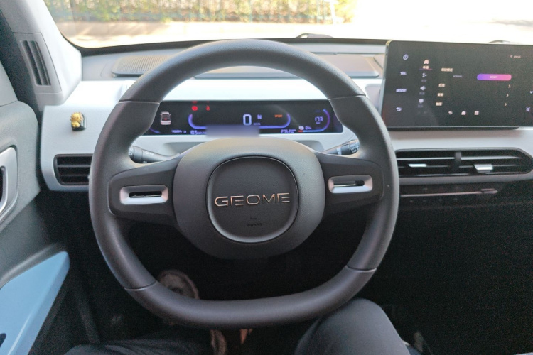 吉利银河 2023款 熊猫mini 200km 耐力熊中控内饰13