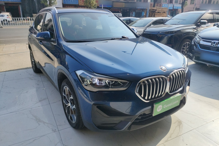 宝马X1 2021款 sDrive25Li 领先型车身外观6002