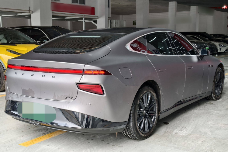 小鹏P7 2020款 670N车身外观6003