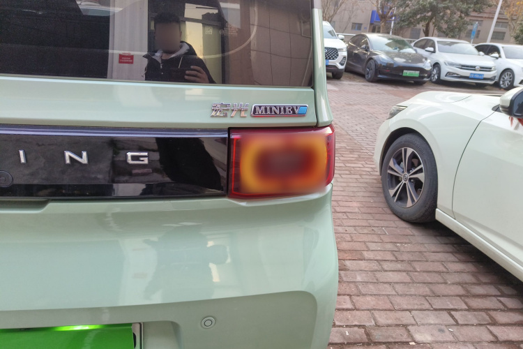 五菱汽车 宏光MINIEV 2022款 马卡龙时尚款 磷酸铁锂车身外观6006