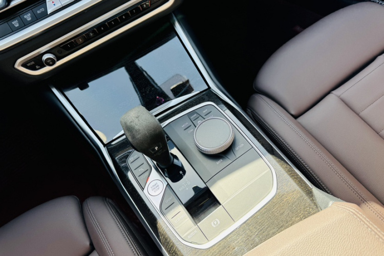 宝马3系 2021款 325Li M运动套装局部细节18