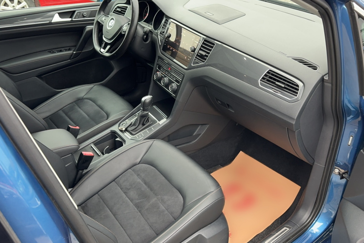 大众 高尔夫·嘉旅 2018款 280TSI 自动豪华型中控内饰7004