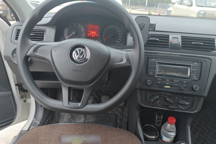 大众 桑塔纳 2016款 1.6L 手动风尚版局部细节13