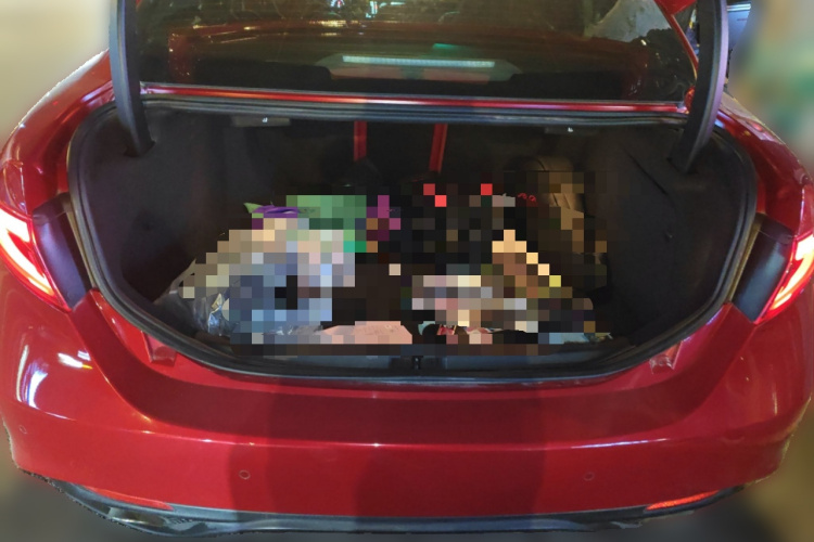 阿尔法·罗密欧 Giulia朱丽叶 2017款 2.0T 280HP Milano限量版中控内饰23