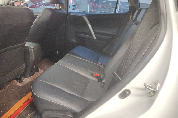 丰田 RAV4荣放 2016款 2.5L 自动四驱精英版中控内饰21