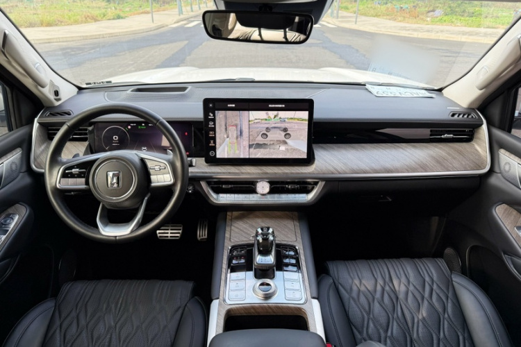 坦克500 2022款 3.0T 运动版 造境型 7座中控内饰7001