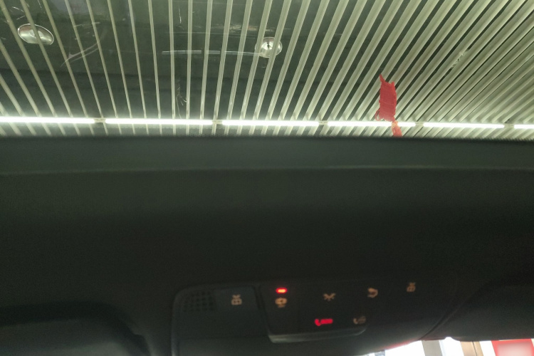 奔驰GLC 2022款 改款 GLC 260 L 4MATIC 豪华型中控内饰22