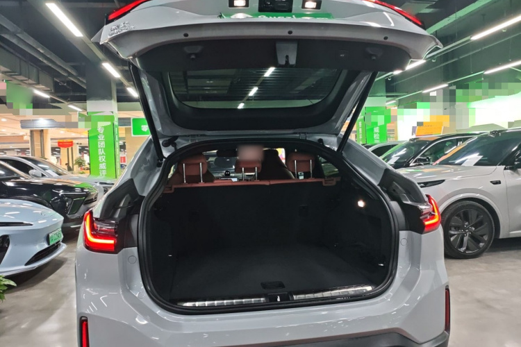 蔚来EC6 2020款 605KM 运动版机舱底盘23