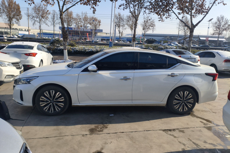 日产 天籁 2022款 2.0L XL-TLS 悦享版车身外观6003