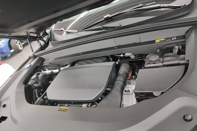 理想汽车 理想L9 2022款 Max机舱底盘24