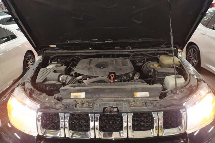 北京越野 北京BJ40 2020款 2.0T 自动四驱城市猎人版侠客型机舱底盘24