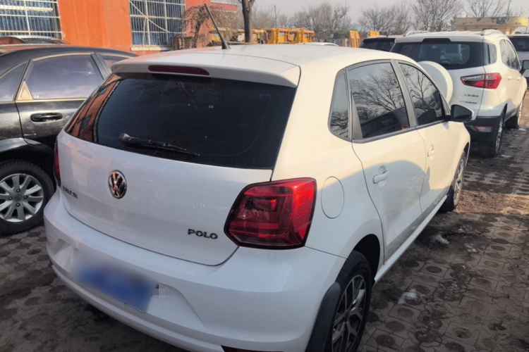 大众 Polo 2016款 1.4L 手动风尚型车身外观7