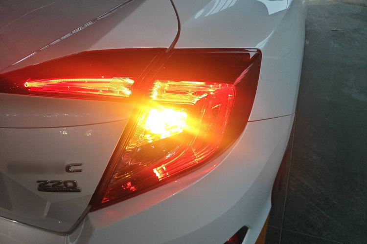 本田 思域 2019款 220TURBO CVT劲动版 国VI车身外观6006