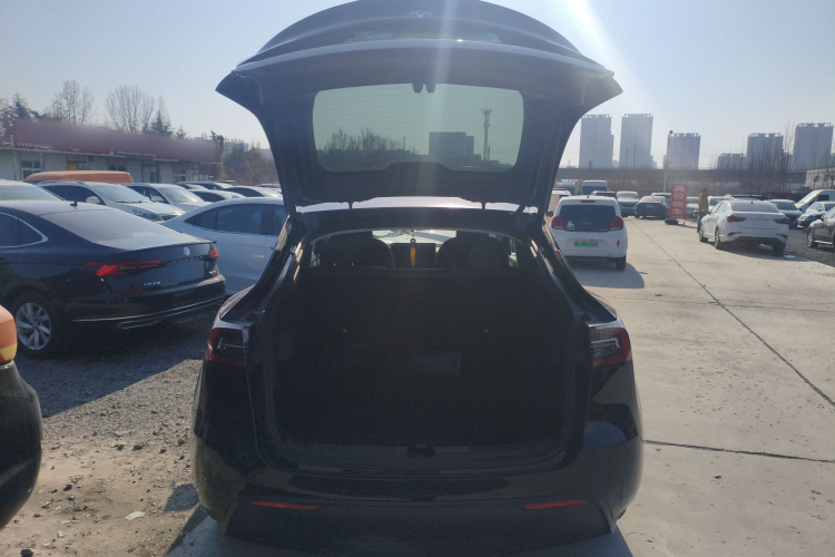 特斯拉 Model Y 2023款 后轮驱动版机舱底盘23