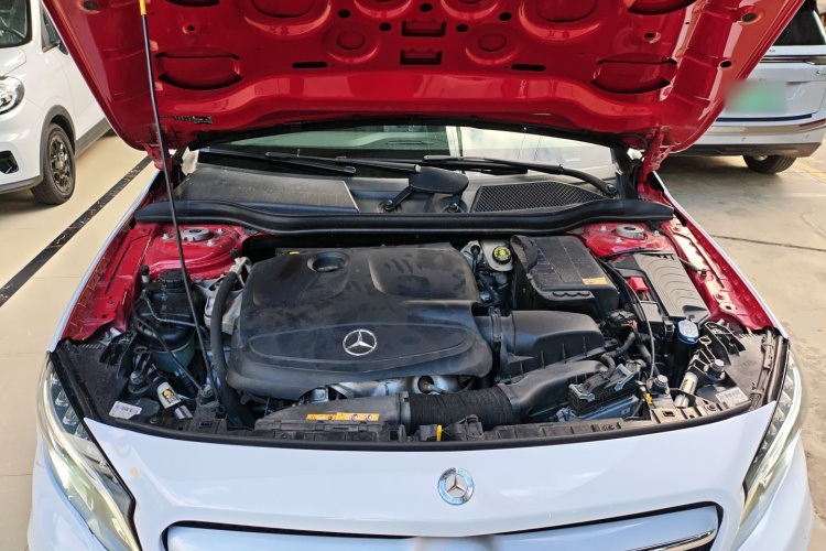 奔驰GLA(进口) 2015款 GLA 260 4MATIC机舱底盘24