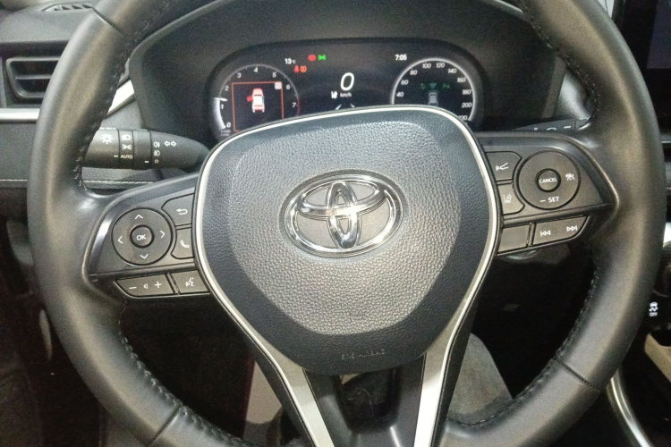 丰田 威兰达 2023款 2.0L CVT两驱豪华PLUS版局部细节13