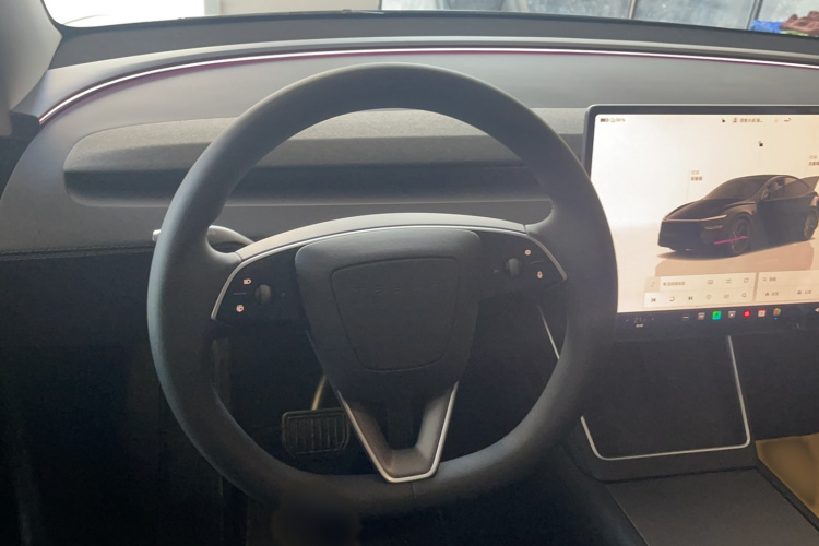 特斯拉 Model Y 2025款 后轮驱动版局部细节13