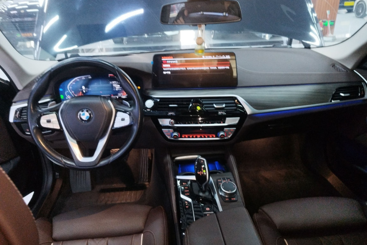 宝马5系 2021款 530Li 尊享型 豪华套装中控内饰12