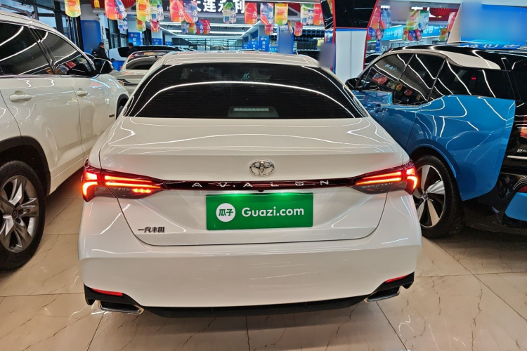 丰田 亚洲龙 2019款 2.0L 豪华版 国VI车身外观6