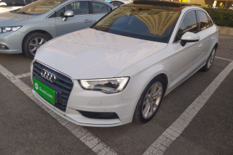 奥迪A3 2015款 Limousine 40 TFSI 自动舒适型