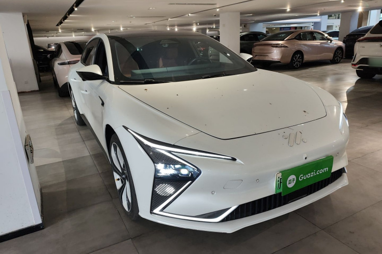 智己汽车 智己L7 2022款 Pro车身外观3