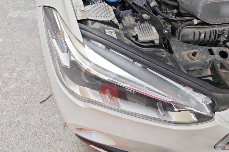 宝马X1 2018款 sDrive20Li 领先型车身外观6006