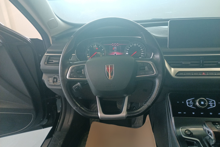 红旗H5 2022款 经典款 改款 1.5T DCT旗韵版中控内饰13